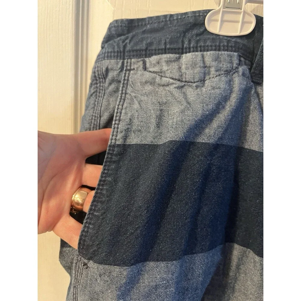 Banana Republic Aiden Shorts Men 36 Blue Color Block Preppy Pockets Resort Beach